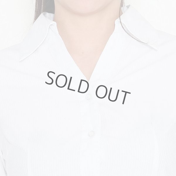 画像5: 長袖ブラウス ホワイト 1番上のボタンがない スキッパーデザイン フロッキー生地 洗濯機で洗える (5)