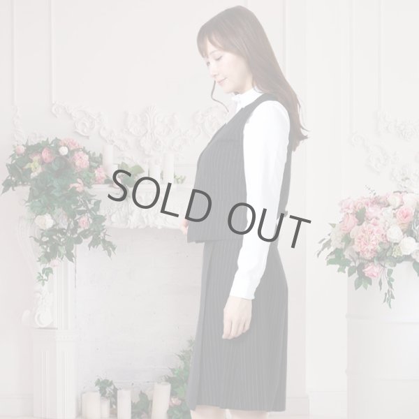 画像2: ベスト キュロット スーツ 黒ストライプ 機能性 着易さ抜群 撥水性に優れ汚れにも強い事務服 洗濯機で洗える オールシーズン対応 (2)