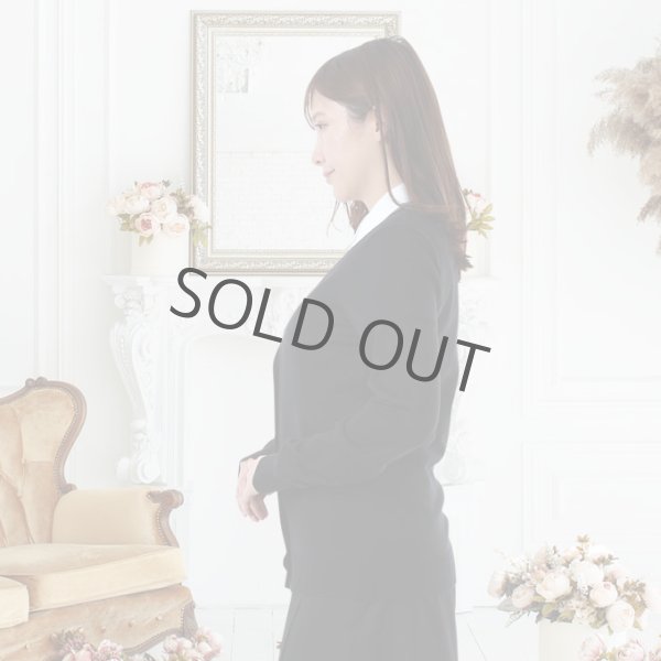 画像2: カーディガン 長袖 ミディアム丈 ニット 黒白ライン 洗濯機で洗える 事務服 ベストスーツ と相性抜群 オフィス 冷え対策 冷房対策 (2)